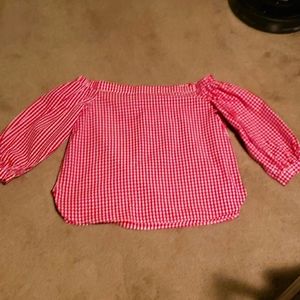 Off the shoulder Blouse. Red and white.. large Soprano